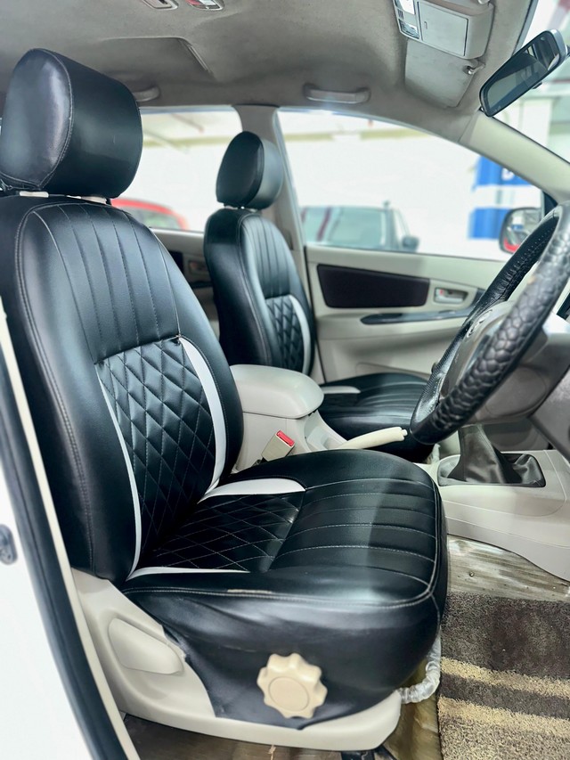 Second-hand 2014 Toyota Innova 2.5 GX (Diesel) 8 Seater BS IV for sale in Mumbai-8