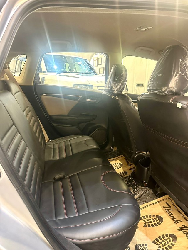 Honda Jazz 1.2 V AT i VTEC Second-hand 2017 Honda Jazz 1.2 V AT i VTEC for sale in New Delhi-18