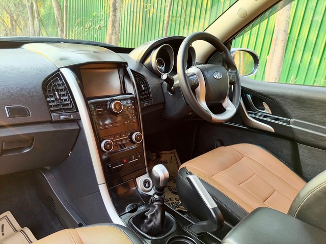 Mahindra XUV500 W7 BSIV Second-hand 2019 Mahindra XUV500 W7 BSIV for sale in New Delhi-9