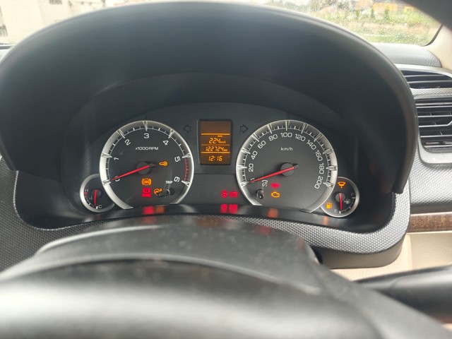 Second-hand 2015 Maruti Swift Dzire VDI for sale in Chikmagalur-8