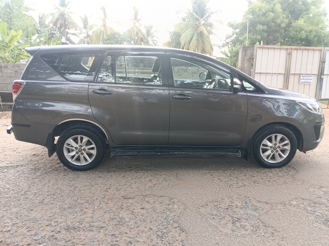 Second-hand 2016 Toyota Innova 2.5 G (Diesel) 7 Seater BS IV for sale in Erode-1