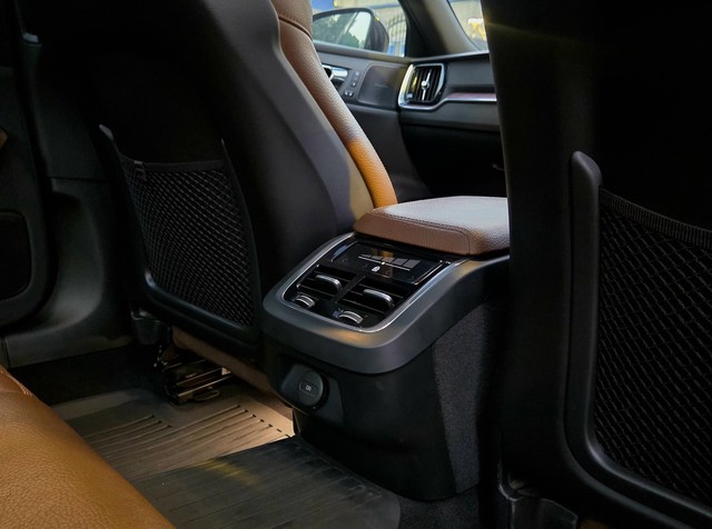 Volvo S60 T4 Inscription Second-hand 2021 Volvo S60 T4 Inscription for sale in New Delhi-7