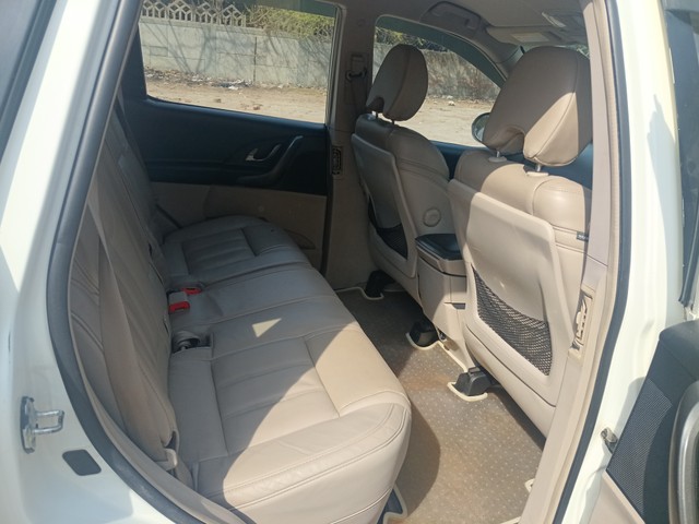 Second-hand 2017 Mahindra XUV500 R W10 FWD for sale in New Delhi-14