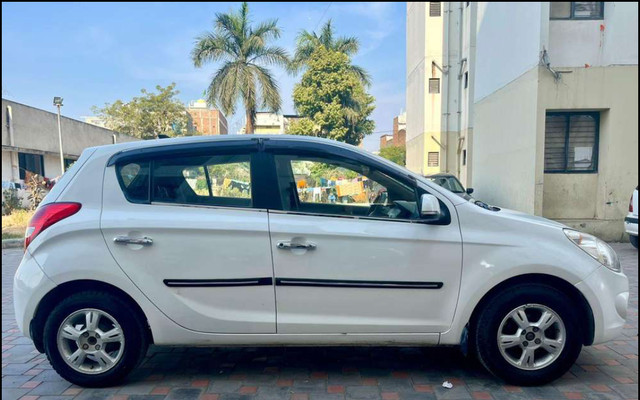 Second-hand 2011 Hyundai i20 1.2 Asta for sale in Nagpur-1