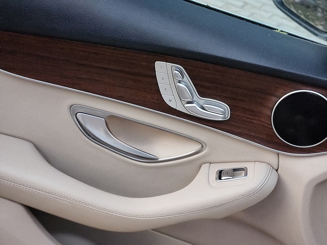 Mercedes-Benz C-Class Progressive C 200 Second-hand 2019 Mercedes-Benz C-Class Progressive C 200 for sale in New Delhi-3