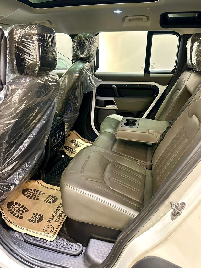 Second-hand 2021 Land Rover Defender 110 for sale in New Delhi-11