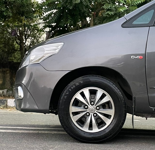 Second-hand 2015 Toyota Innova 2.5 VX (Diesel) 7 Seater BS IV for sale in New Delhi-7