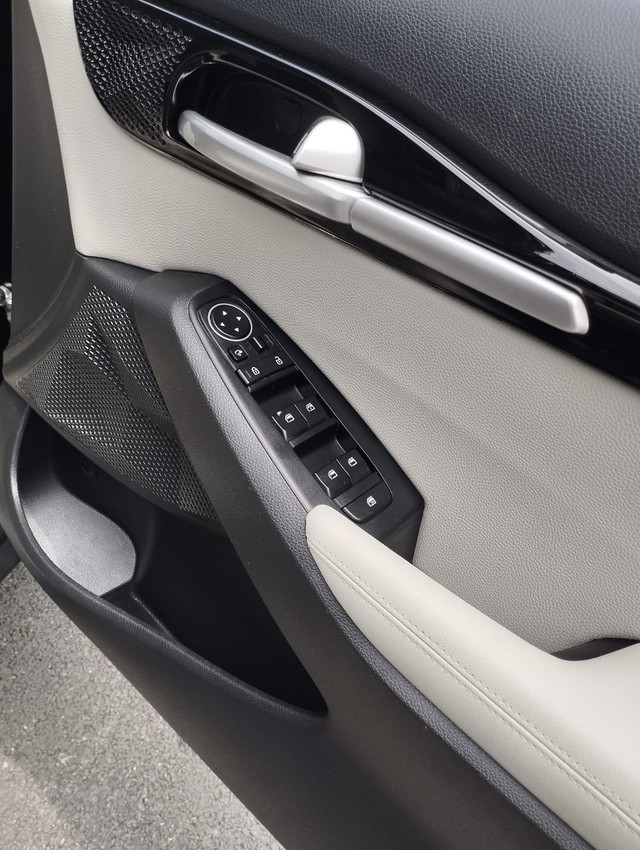 Second-hand 2023 Kia Seltos HTX IVT for sale in New Delhi-12