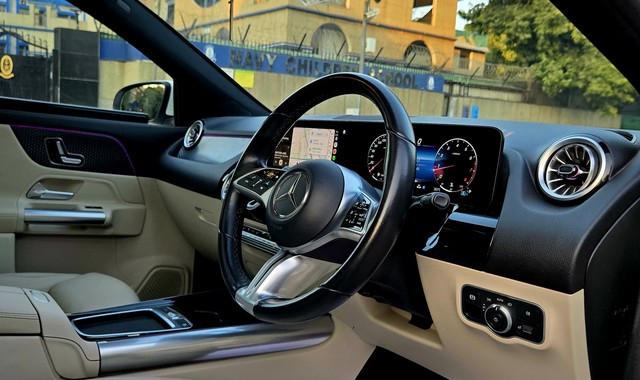 Second-hand 2024 Mercedes-Benz GLA 200 for sale in New Delhi-4