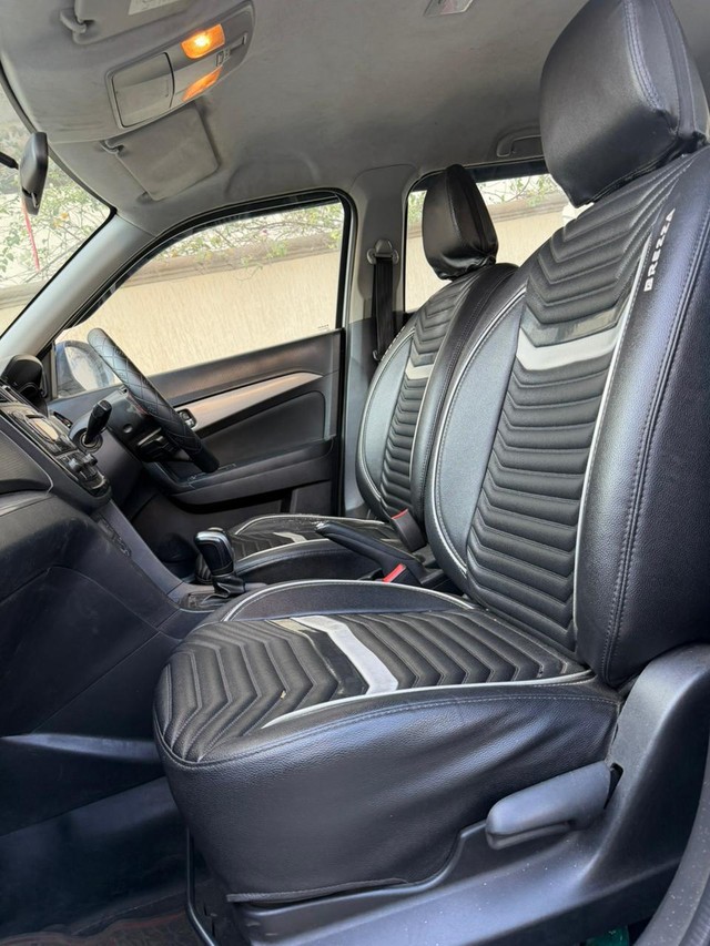 Second-hand 2019 Maruti Suzuki Vitara Brezza ZDi AMT for sale in Mira Road-5