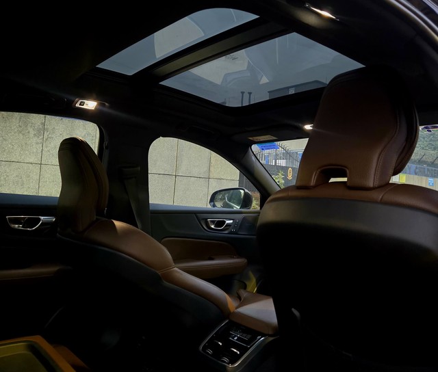 Second-hand 2021 Volvo S60 T4 Inscription for sale in New Delhi-15