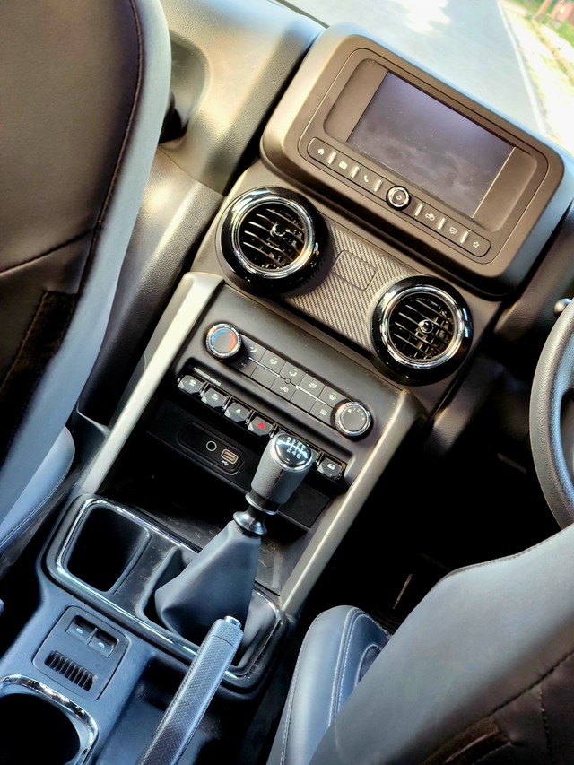 Second-hand 2024 Mahindra Thar LX Hard Top Diesel RWD for sale in New Delhi-12