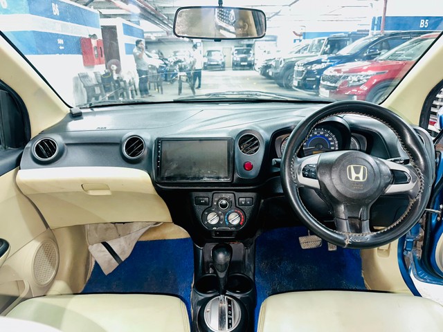 Second-hand 2015 Honda Brio VX AT for sale in Mumbai-6