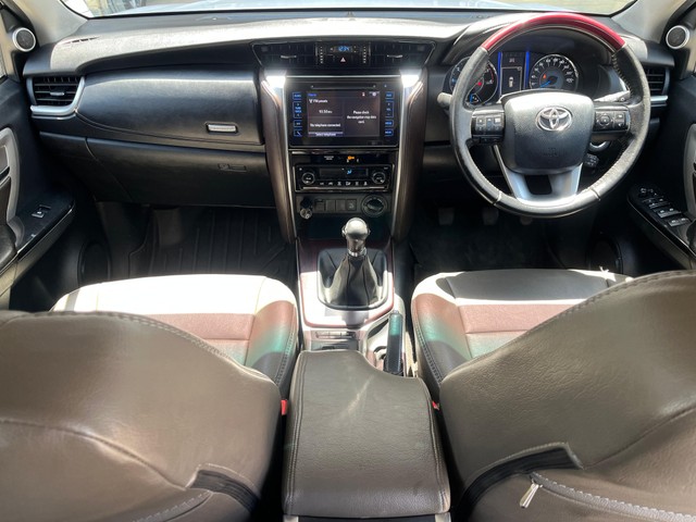 Second-hand 2018 Toyota Fortuner 2.8 4WD MT BSIV for sale in Bangalore-3