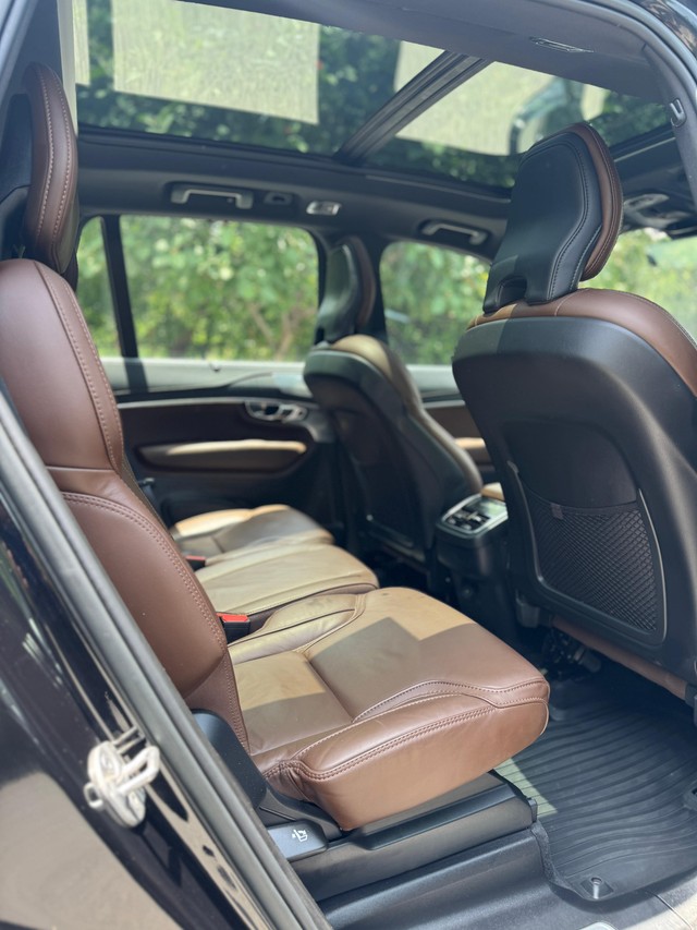 Second-hand 2022 Volvo XC90 B6 Inscription 7STR for sale in New Delhi-15