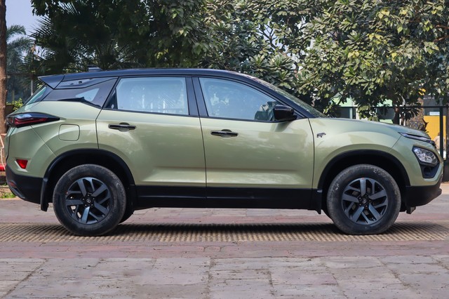 Second-hand 2022 Tata Harrier XZA Plus AT BSVI for sale in New Delhi-1