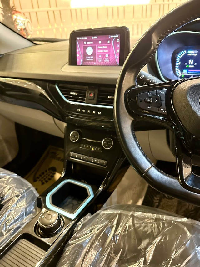 Second-hand 2022 Tata Nexon EV XZ Plus for sale in New Delhi-6