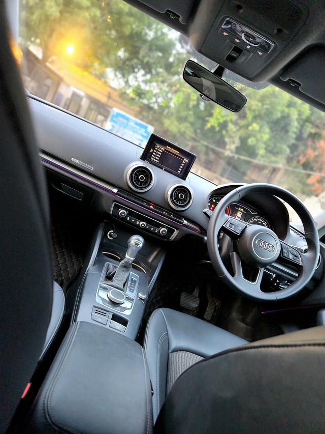 Second-hand 2019 Audi A3 35 TDI Premium Plus for sale in New Delhi-28