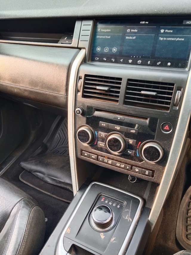 Second-hand 2017 Land Rover Discovery Sport SD4 HSE Luxury for sale in Chennai-8