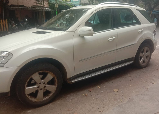 Second-hand 2009 Mercedes-Benz M-Class ML 320 CDI for sale in Chennai-2