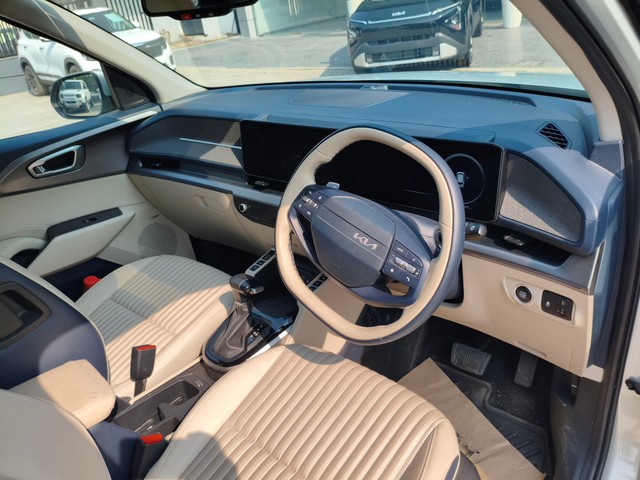 Second-hand 2025 Kia Carens Clavis HTX Plus Turbo DCT 6Str for sale in Greater Noida