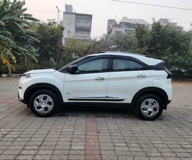 Second-hand 2024 Tata Nexon Creative for sale in New Delhi-3