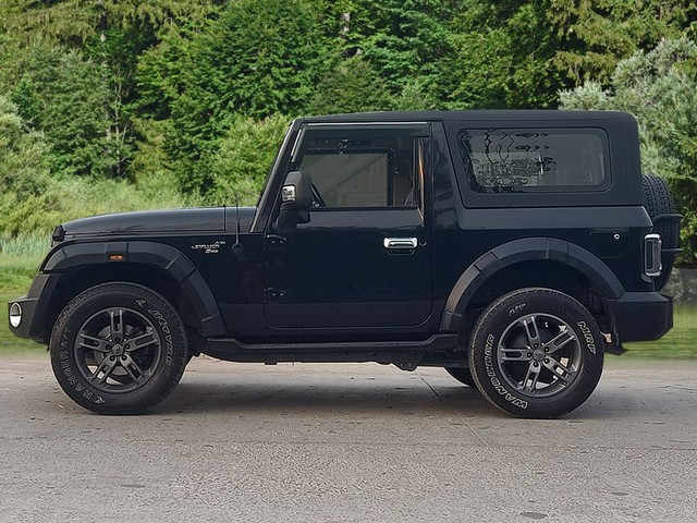 Second-hand 2022 Mahindra Thar LX 4WD Hard Top AT BSVI for sale in New Delhi-4