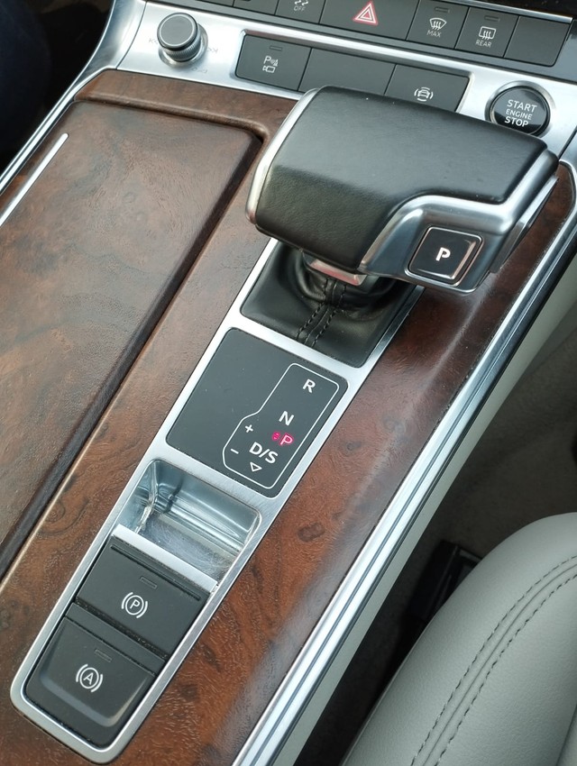 Second-hand 2022 Audi A6 45 TFSI Premium Plus BSVI for sale in New Delhi-16