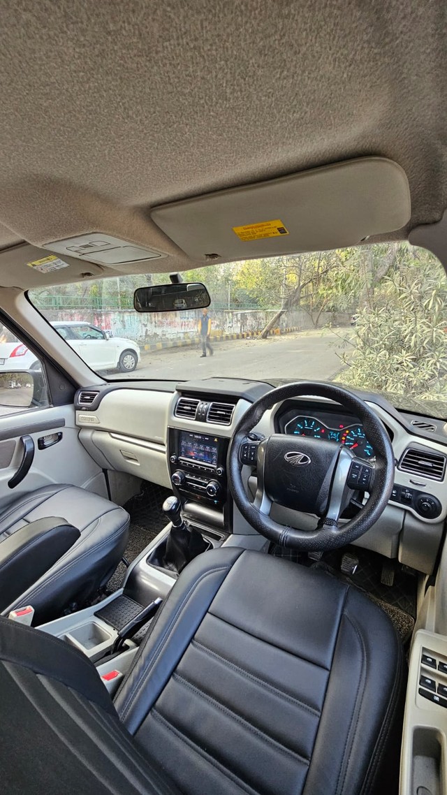 Second-hand 2019 Mahindra Scorpio S9 BSIV for sale in New Delhi-3