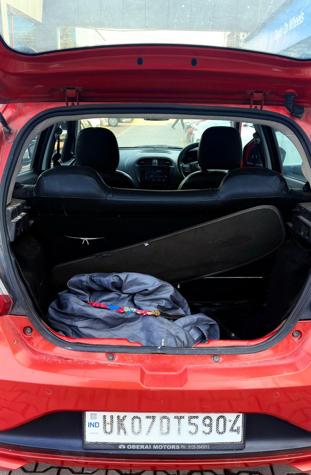 Second-hand 2020 Tata Tiago XE for sale in Dehradun-11