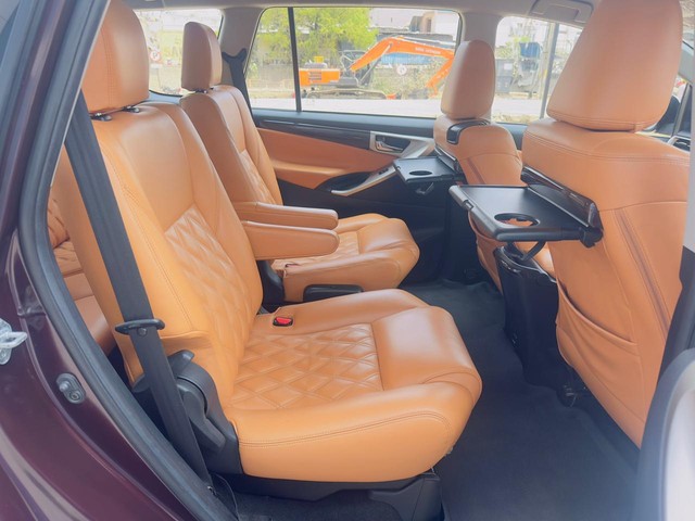 Second-hand 2016 Toyota Innova Crysta 2.8 ZX AT BSIV for sale in Bangalore-8