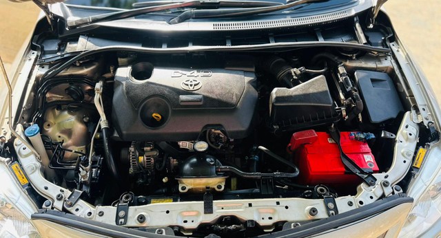 Toyota Corolla Altis Diesel D4DG Second-hand 2012 Toyota Corolla Altis Diesel D4DG for sale in Pune-6