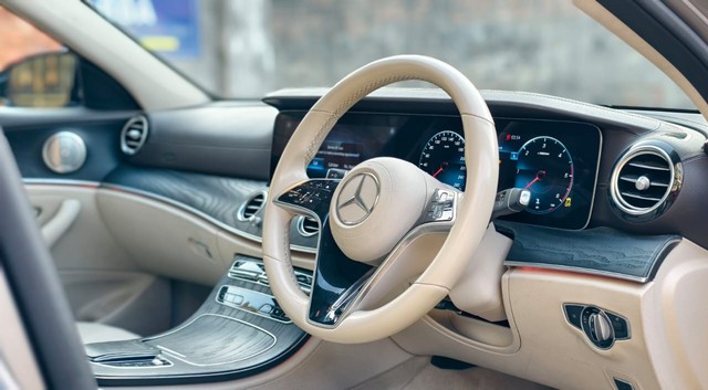 Second-hand 2021 Mercedes-Benz E-Class Exclusive E 220d for sale in Kolkata-8