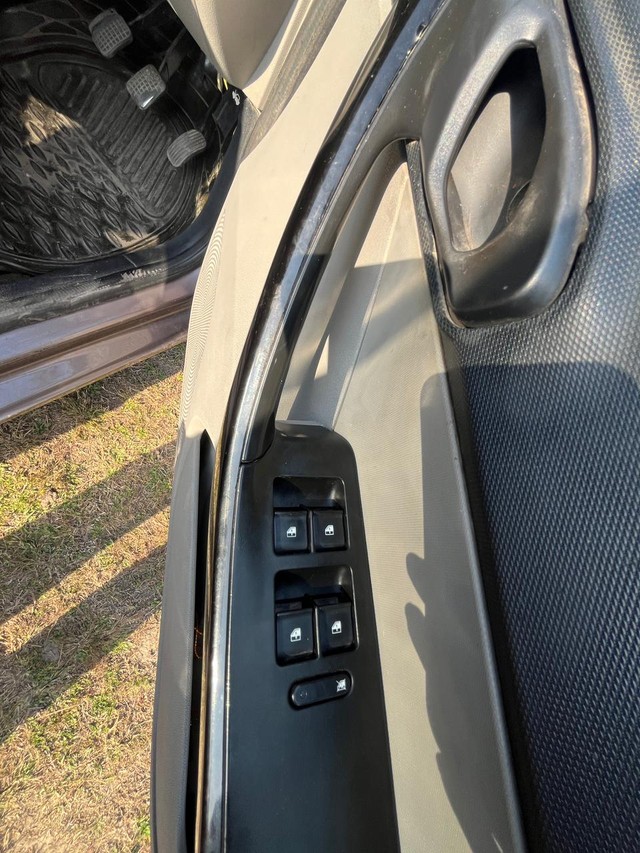 Tata Tiago 1.2 Revotron XT Second-hand 2017 Tata Tiago 1.2 Revotron XT for sale in Noida-8