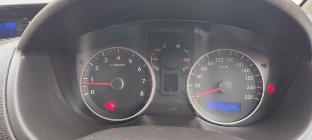 Hyundai i20 new Sportz AT 1.4 Second-hand 2013 Hyundai i20 new Sportz AT 1.4 for sale in Bangalore-8