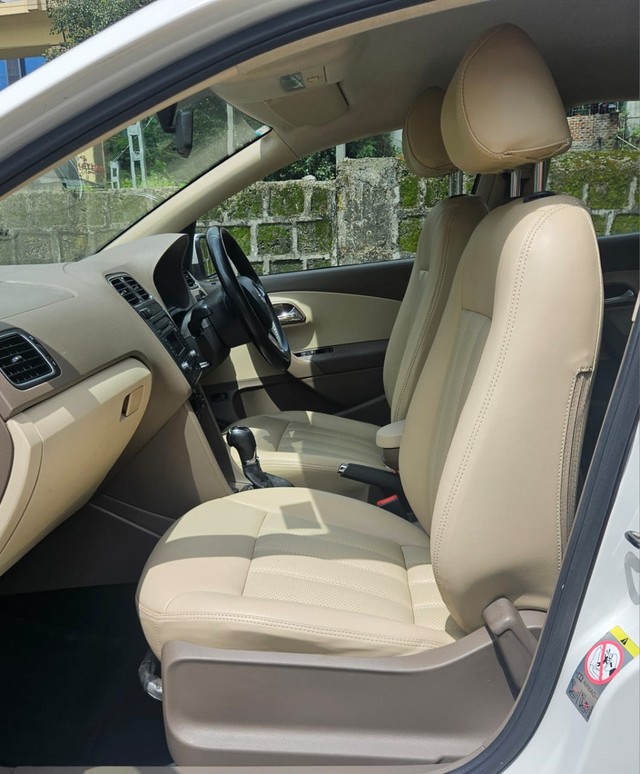 Second-hand 2015 Skoda Rapid 1.5 TDI AT Ambition for sale in Pune-11