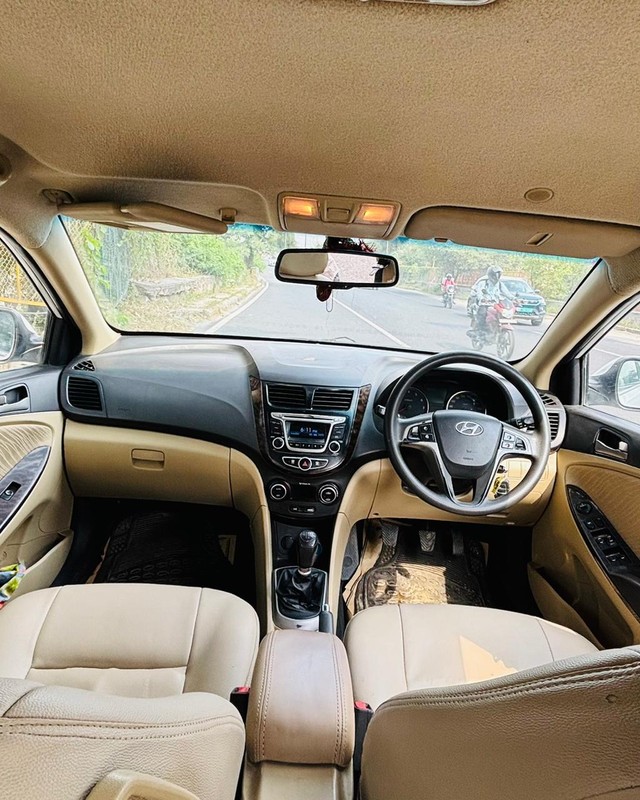 Second-hand 2016 Hyundai Verna 1.4 VTVT for sale in Noida-6