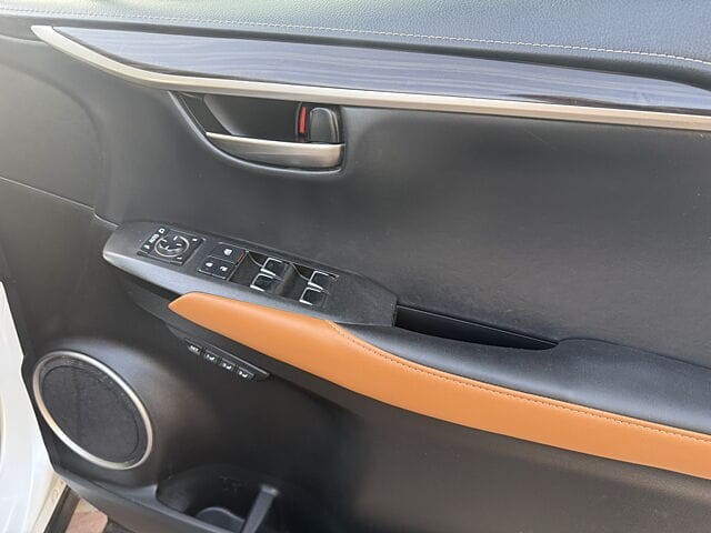 Second-hand 2018 Lexus NX 300h for sale in New Delhi-14