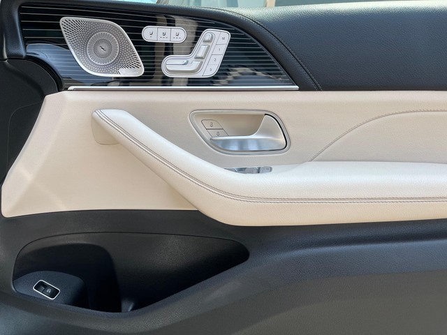 Mercedes-Benz GLS 450d 4matic Second-hand 2024 Mercedes-Benz GLS 450d 4matic for sale in Bangalore-18