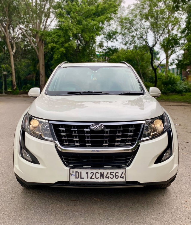 Mahindra XUV500 W9 AT BSIV Second-hand 2018 Mahindra XUV500 W9 AT BSIV for sale in New Delhi