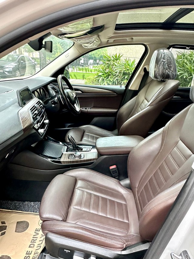 Second-hand 2019 BMW X3 xDrive 20d Luxury Line for sale in New Delhi-6