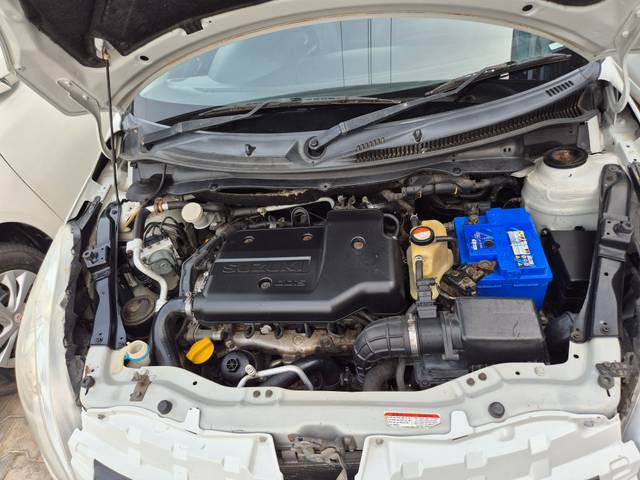https://images10.gaadi.com/usedcar_image/AP3A.240905.015.A2/original/83d6e241-6049-4150-8eb6-1e98dc18c32c.jpg?imwidth=6402
