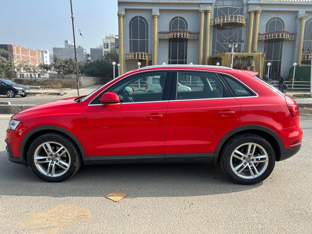 Second-hand 2018 Audi Q3 30 TFSI Premium FWD for sale in New Delhi-4