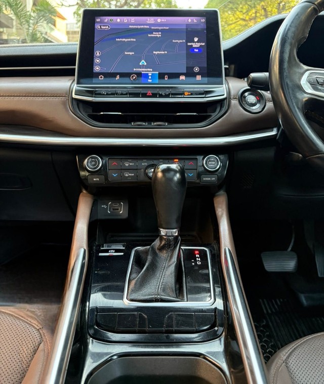 Second-hand 2022 Jeep Meridian Limited Opt AT BSVI for sale in New Delhi-11