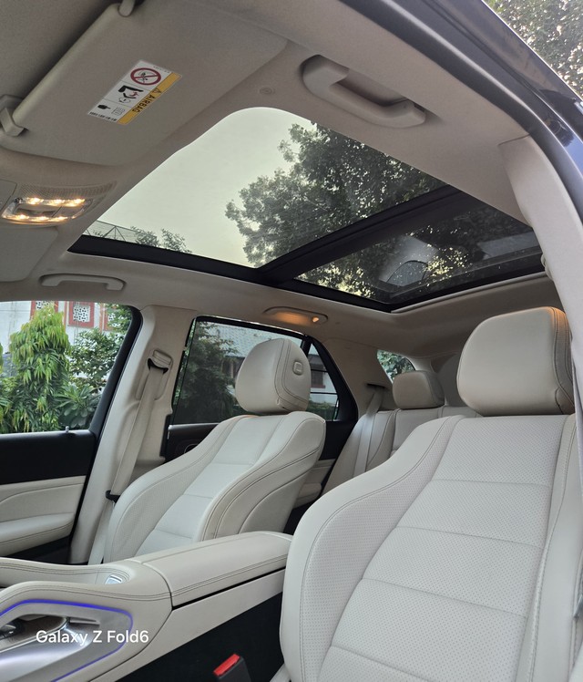 Second-hand 2021 Mercedes-Benz GLE 300d BSVI for sale in New Delhi-14