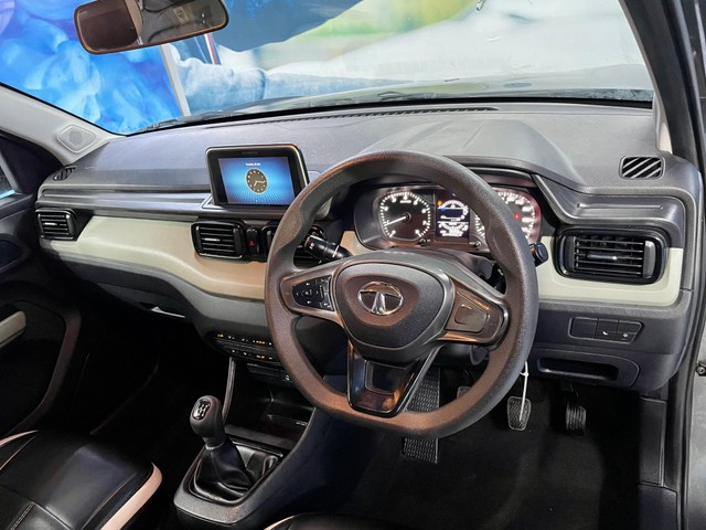 Second-hand 2023 Tata Punch Adventure Rhythm for sale in New Delhi-5