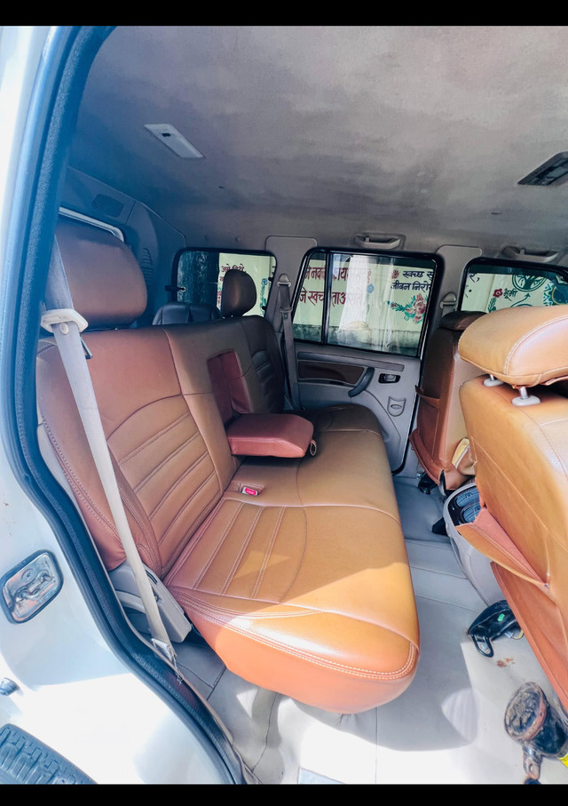 Second-hand 2014 Mahindra Scorpio EX for sale in Pune-9