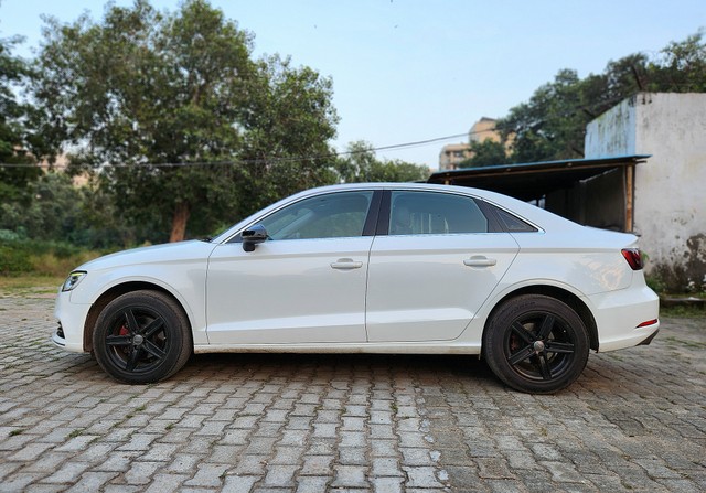 Second-hand 2019 Audi A3 35 TDI Premium Plus for sale in New Delhi-3