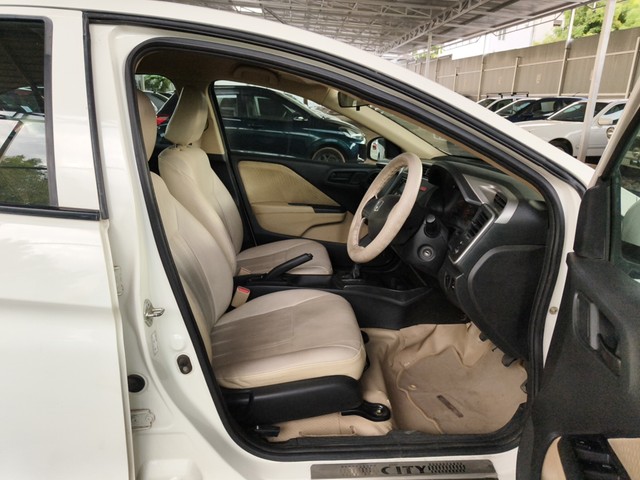 Second-hand 2015 Honda City i DTEC E for sale in Erode-5