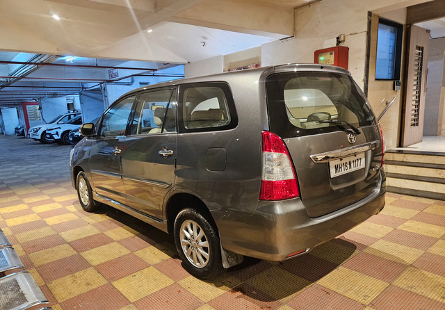 Second-hand 2013 Toyota Innova 2.5 G (Diesel) 7 Seater BS IV for sale in Mira Road-3
